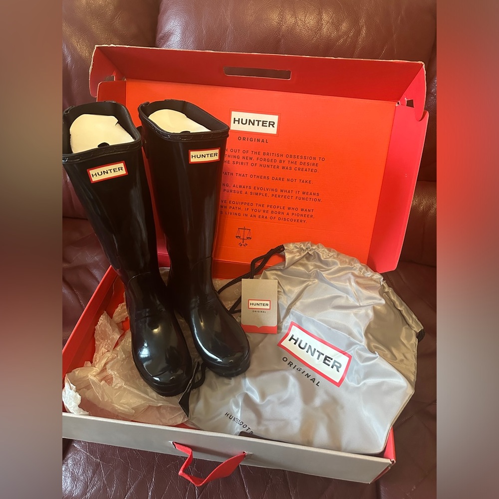BRAND NEW - Hunter Back Adjustable Tall Wellington Rubber Rain Boots - Size 7